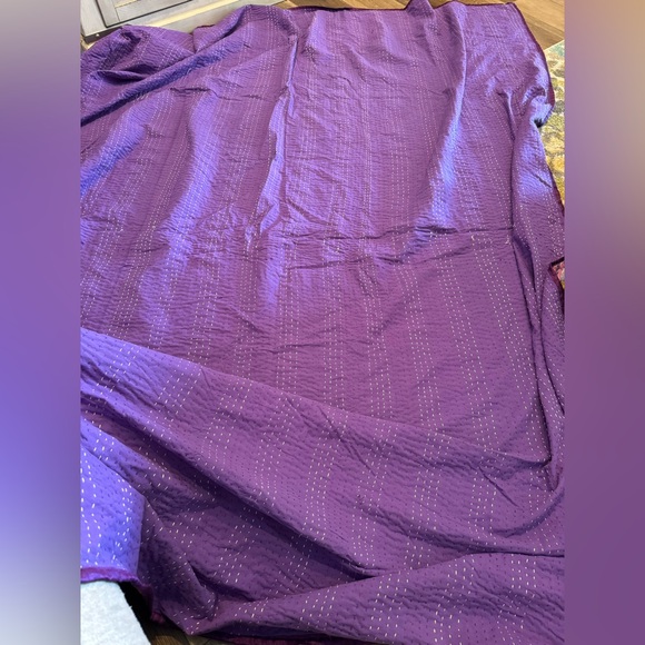 Elegant Handmade Patchwork King Size Quilt in Purple and Multicolor Prints - Picture 7 of 8